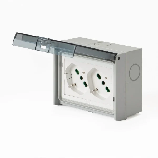 [IUPS-PCP-OPE55] Multipresa Universale IP55 con Doppia Presa Bipasso Italiana Schuko con Scatola da Parete 3 Moduli